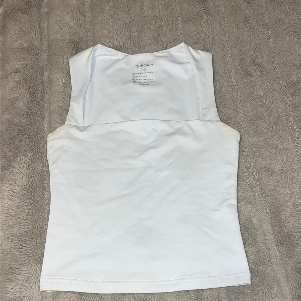 ReoRia Classic White Tank Top